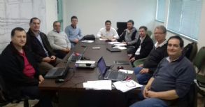 SIMMMEL sedia Reunião de elaboração da Norma de Segurança para Maquinas Serra Fita para Madeira